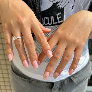 ネイル Sarina ⋆⭒˚ mavieのネイルデザイン