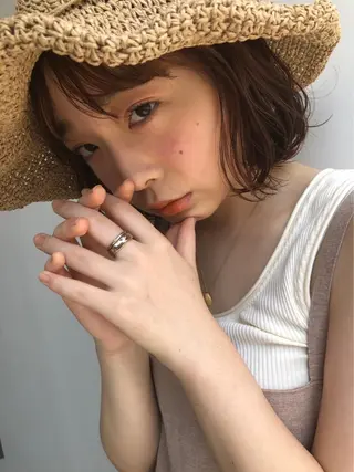 ミディアム カラー THE DAY所属・AKI HASHIMOTOのヘアスタイル