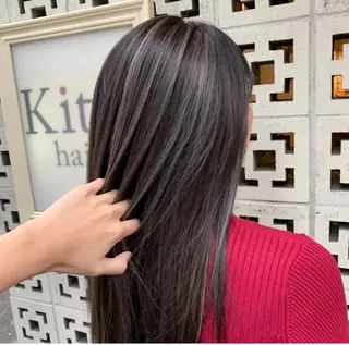 ロング ミルクティーベージュ ブリーチ 店長 清水のヘアスタイル