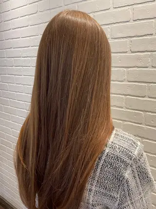 ロング AFLOAT SAYURIのヘアスタイル