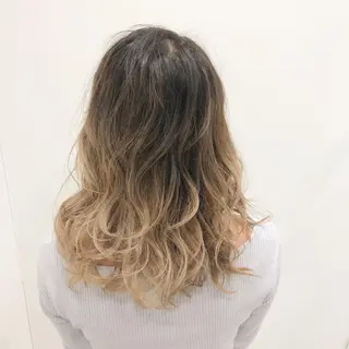 ミディアム カラー 顔まわりの神様✨ 透明感カラー藤嶋秀幸のヘアスタイル