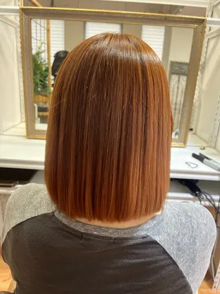 ミディアム 腰越 麻奈のヘアスタイル