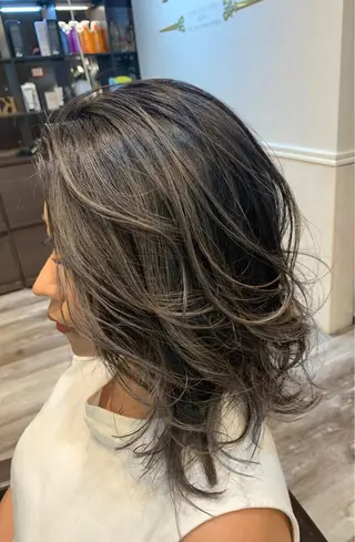 ミディアム KIRA スズキ タクヤ／店長のヘアスタイル