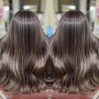 セミロング Y Uのヘアスタイル