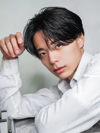 ミディアム ⭐️メンズ特化⭐️ パーマ　カラーのヘアスタイル