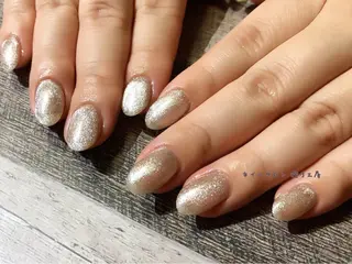 ネイル 伊藤 美里のネイルデザイン