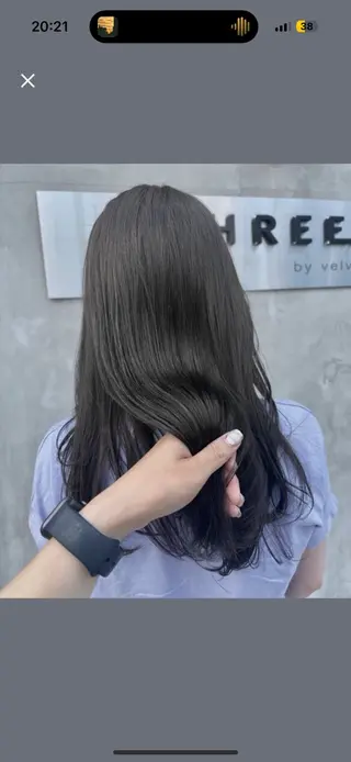 ミディアム 博多ブリーチ× 透明感/縮毛矯正のヘアスタイル