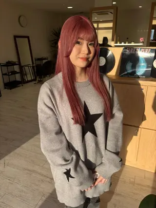 ロング 安藤 ひなたのヘアスタイル