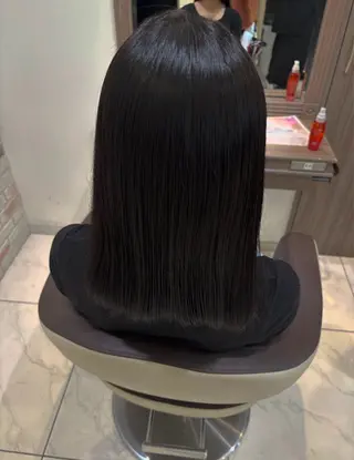 セミロング ✨白髪ぼかし脱白髪/ 山口智弘✨のヘアスタイル