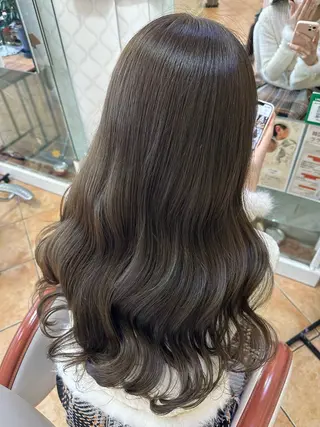 カラー PARIS PARI 西条店所属・廣藤 梨花のヘアスタイル