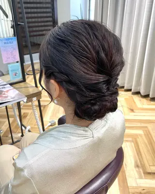 セミロング ヘアアレンジ 透明感カラー×ヘア アレンジ🪽しおりのヘアスタイル