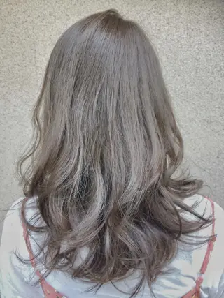 ミディアム カラー vato マンツーマンサロンのヘアスタイル