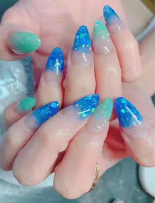 ネイル bijou所属・相馬 礼菜のネイルデザイン