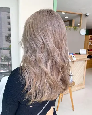ロング カラー 韓国ヘア/レイヤー/ 暖色カラー/ Aiのヘアスタイル