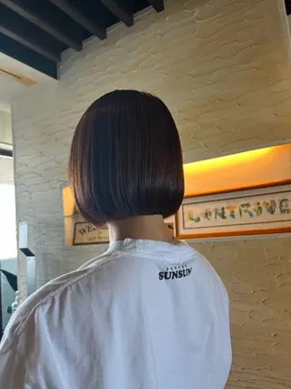 ショート レイヤー/透明感カラ ー/茅ヶ崎/momiのヘアスタイル