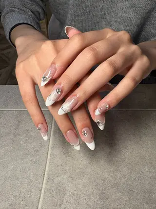 ネイル 三輪 彩美春のネイルデザイン