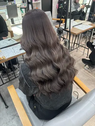 ロング カラー ギャル/ハイトーン 特化/ルイヤのヘアスタイル