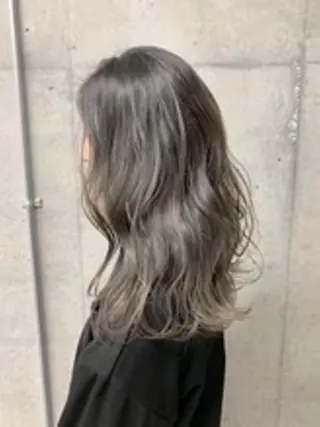 ロング カラー ヘアアレンジ 【公式】amble luxe池袋東口🩷のヘアスタイル