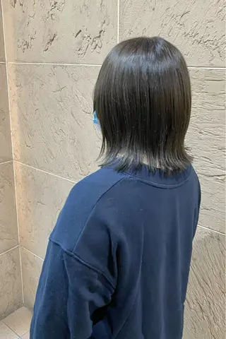 ミディアム カラー 菊地 紗矢のヘアスタイル