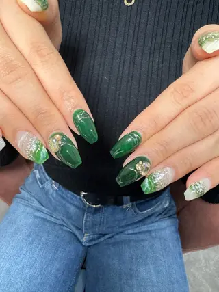 ネイル LAVISH nail salonのネイルデザイン