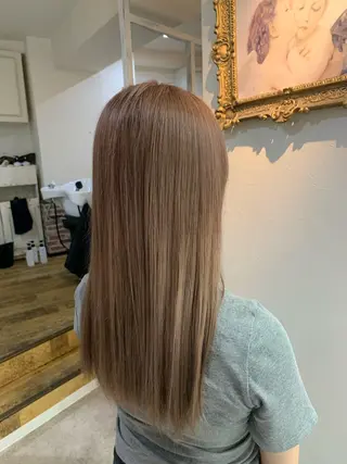 ロング カラー 小嶋 美里のヘアスタイル