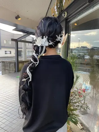 ロング ヘアアレンジ alu所属・マキノ キョウカのヘアスタイル