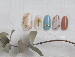 ネイル atelier la vita所属・lavita. mimuraのネイルデザイン