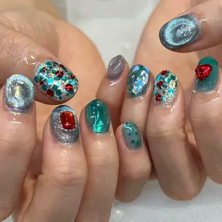 ネイル 内田 里穂のネイルデザイン