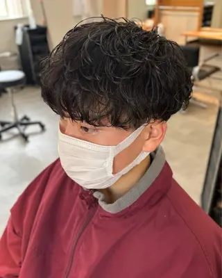 パーマ メンズ 男の理想を叶える🔥 メンズパーマ特化｜関のヘアスタイル