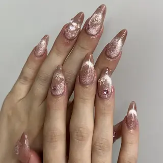 ネイル nailstudio eviz新宿店のネイルデザイン
