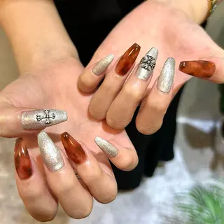 ネイル 💅🏽 SHIORI🌙のネイルデザイン