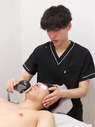 メンズ BINANDO 権の眉毛・アイブロウイメージ