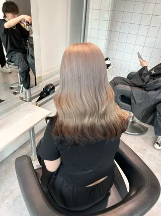 ロング カラー ヘアアレンジ トレンドモテカラー 🩷色落ちまで可愛くのヘアスタイル