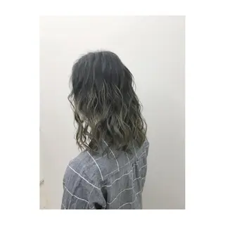 ミディアム カラー 永岡 鉄平のヘアスタイル