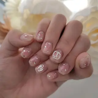 ネイル RUNWAY 　　の眉毛・アイブロウイメージ