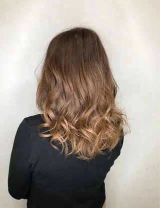 セミロング カラー ヘアアレンジ 竹嶋 興樹のヘアスタイル