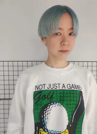 ショート カラー Backbocker所属・ハイトーン/ブリーチ /デザインカラーのヘアスタイル