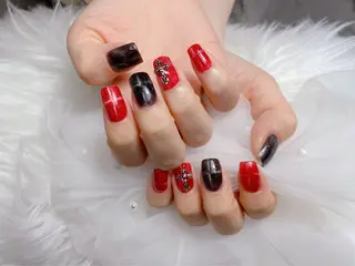 ネイル 🌈 Laule'aのネイルデザイン