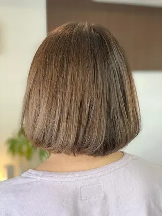 ショート カラー 堀内 七海のヘアスタイル