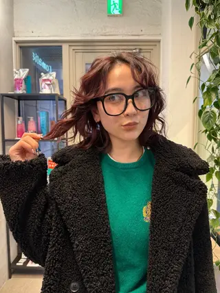 ミディアム カラー パーマ ミルクティー× グレージュMOMOのヘアスタイル