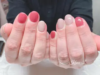 カラー ネイル 芦辺 香奈のネイルデザイン