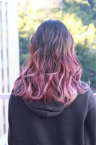 セミロング カラー Viage （ビアージュ）のヘアスタイル