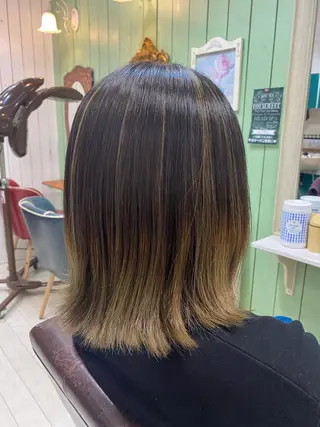 ミディアム 🩶西 雪乃/透明感 くすみカラー🫧のヘアスタイル