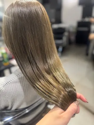 ロング カラー パーマ ヘアアレンジ 透明感/オリーブ/ グレージュ/YUKAのヘアスタイル