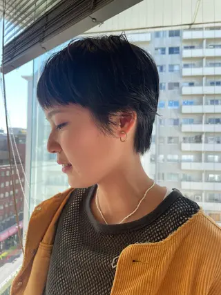 ショート カラー レイヤー／似合わせ TAKUYAのヘアスタイル