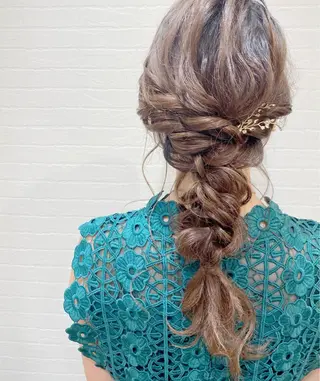 ヘアアレンジ GRANLUSSO 〜グランルッソ駅前店所属・木口 嘉美のヘアスタイル