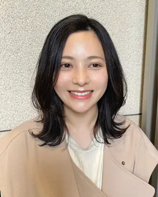 セミロング 似合わせ艶髪カラー ❤️ハダユミのヘアスタイル