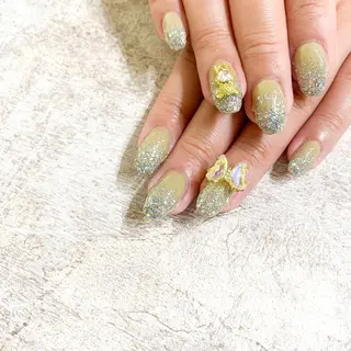 ネイル ゴテゴテ💙ワンホン リオナのネイルデザイン