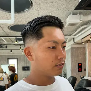 ショート TIDEHAIR JUNYAのヘアスタイル