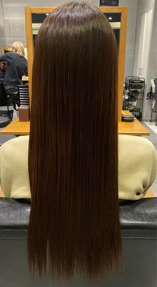 カラー miloc minamiのヘアスタイル